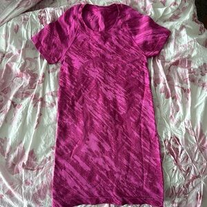 RARE COLOR!! Lululemon swiftly tech regular